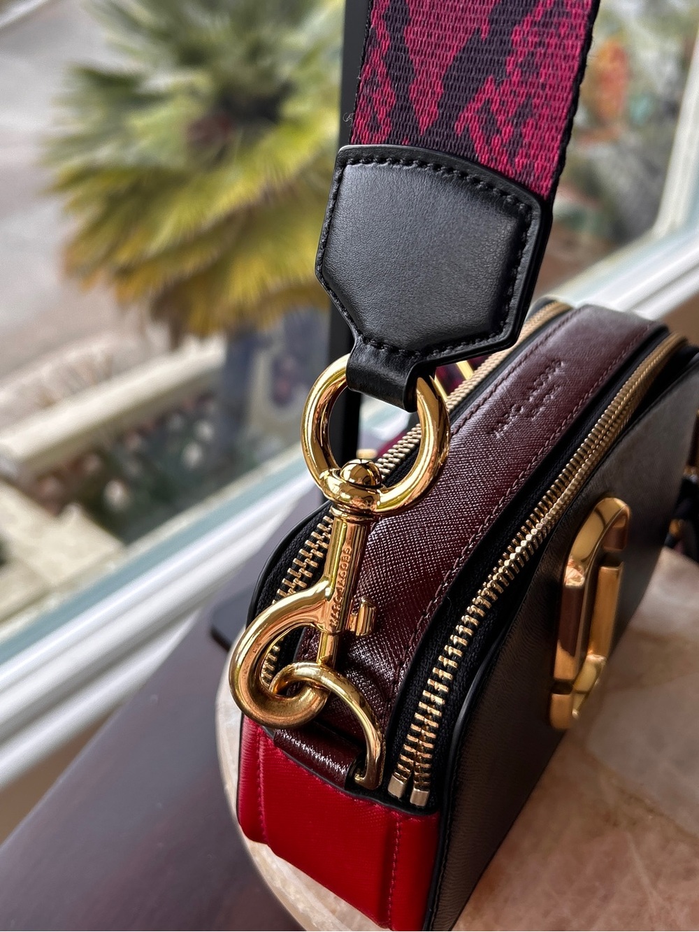 Marc Jacobs Snapshot Crossbody Camera Bag in Black / Red Colorway EUC - Picture 8 of 16